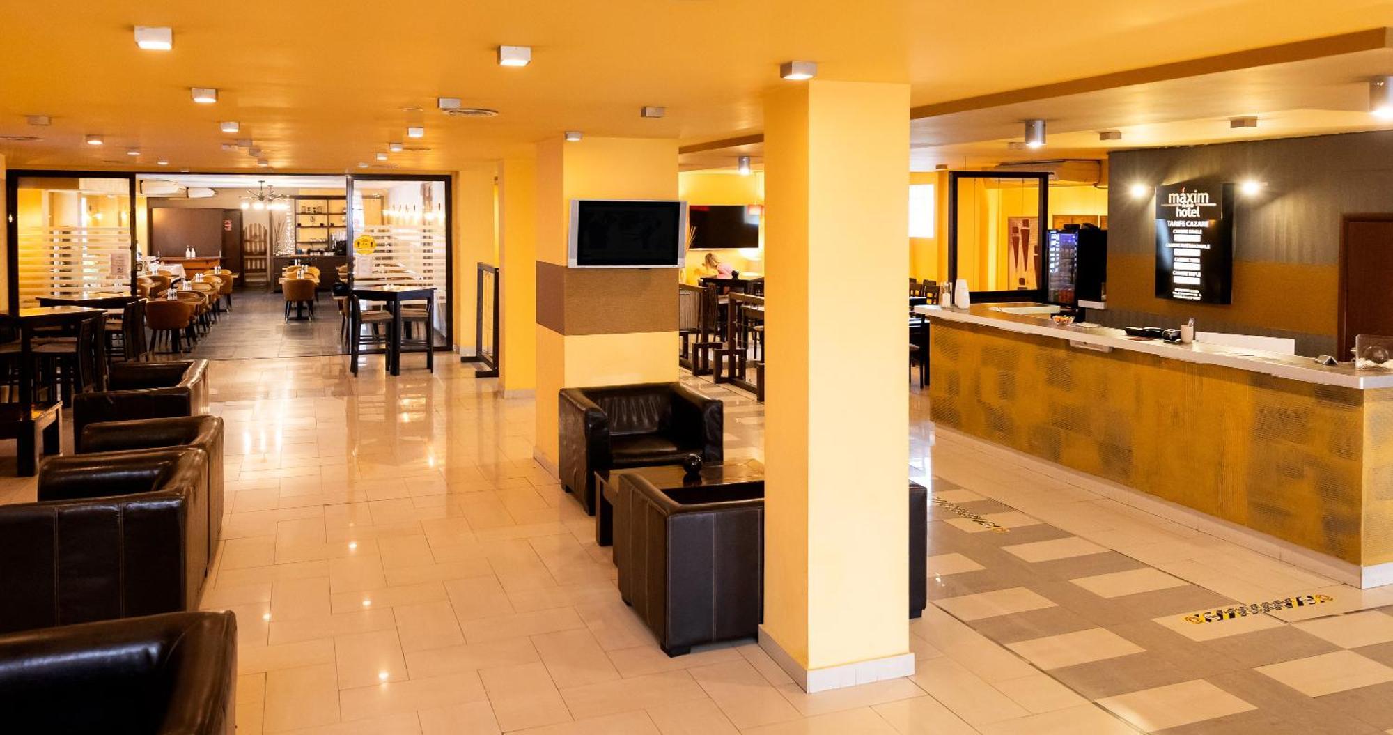 Hotel Maxim Arad Exterior photo